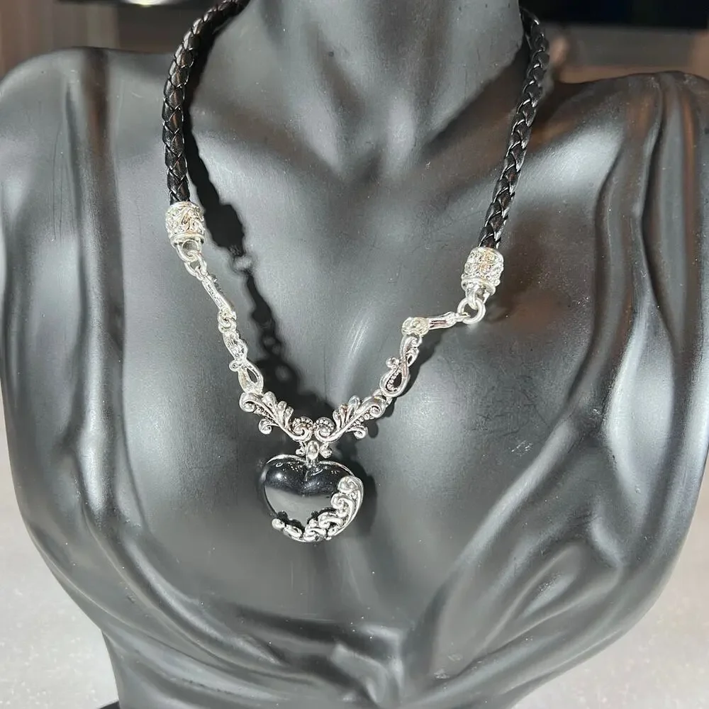 Retro Black Dark Witchy Goth Dark Heart Scroll Necklace Set Deadstock NEW NWT